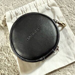 MANDRN Rover Circle Pouch - Black Leather